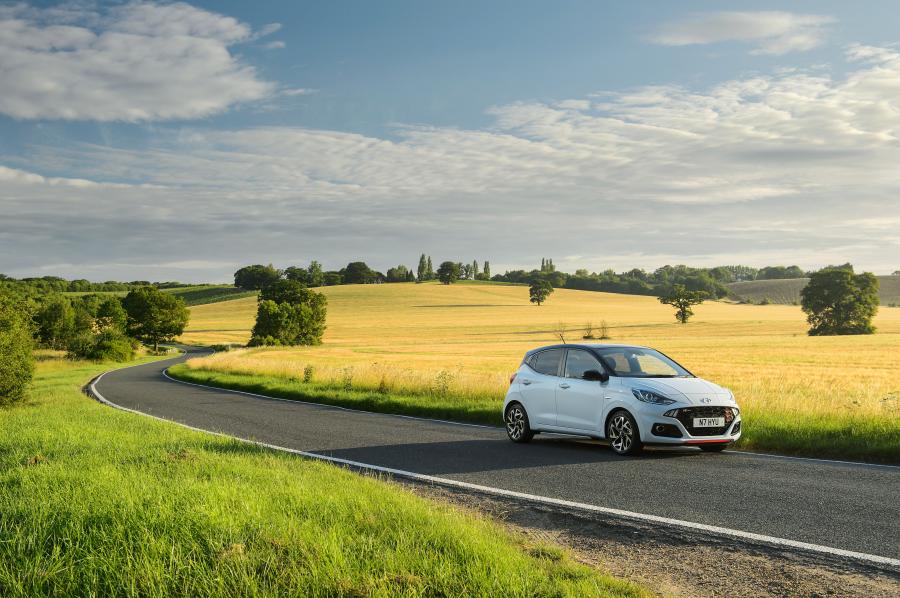  Hyundai i10 N Line 2020 года  (UK) (фото 13 из 64)